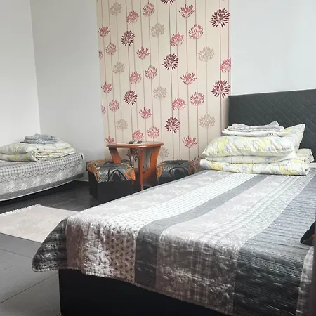 Adria ゲストハウス