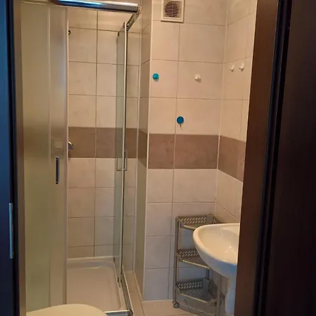 ゲストハウス Adria